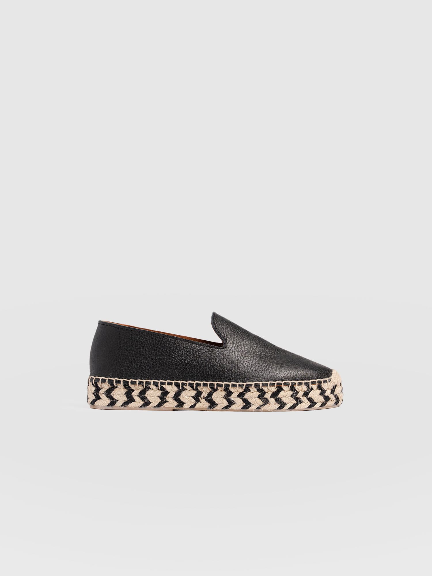Hampton Espadrilles - Black Leather - Women's Shoes | Saint + Sofia® EU